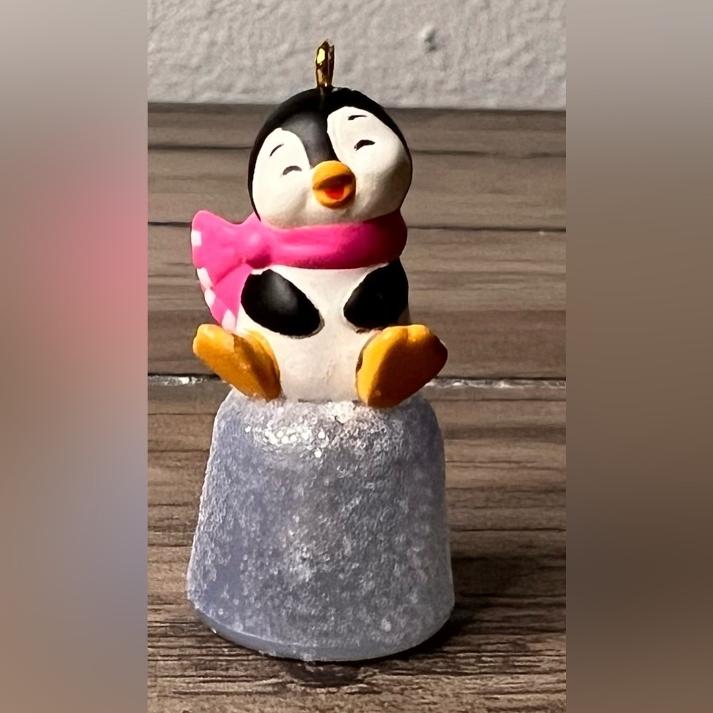 Hallmark NEW 2022 Miniature Penguin Gumdrop Christmas Ornament Limited Edition - Picture 3 of 10